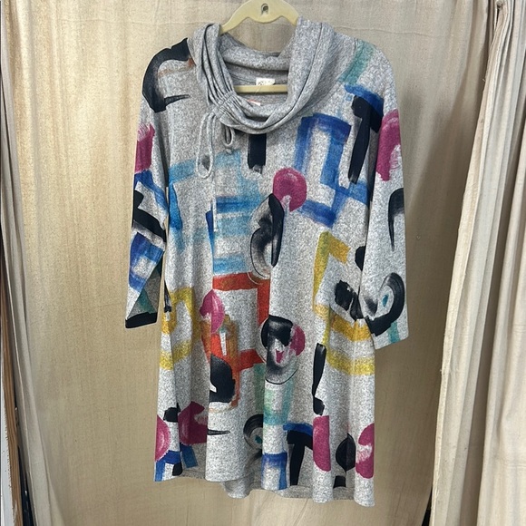 Multicolored Long Sleeve Tunic Top - Et Lois - Picture 1 of 4